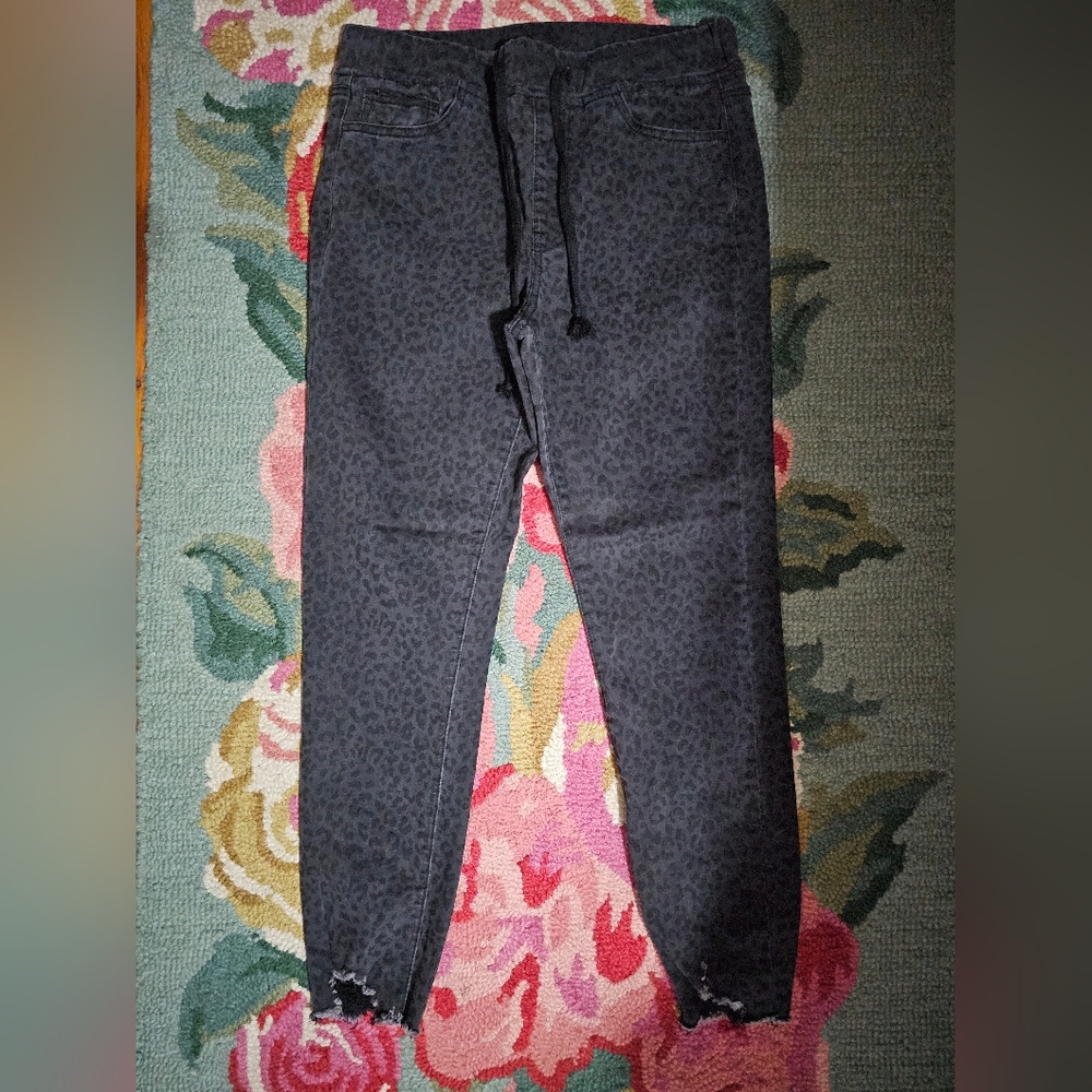 YMI Leopard Pull-On Skinny Jeans